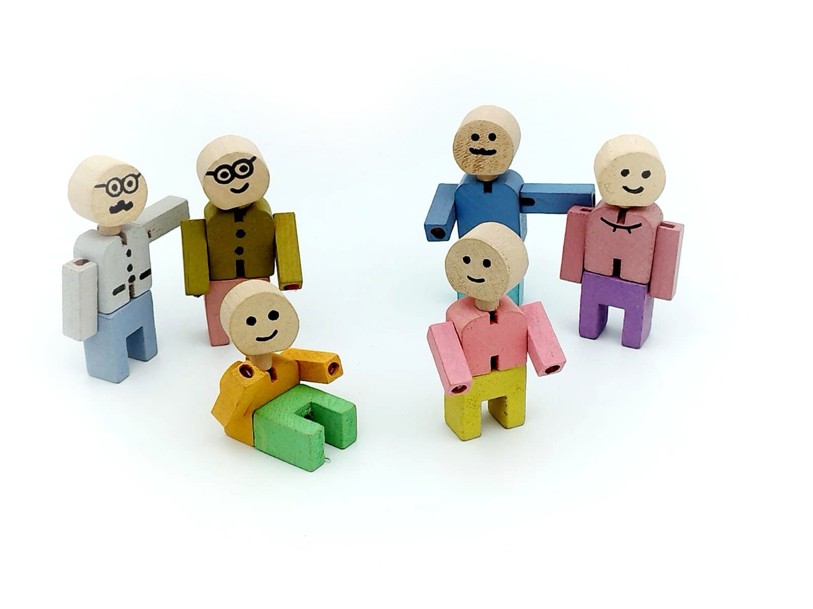 ahsap-minyatur-aile-seti-6-parca-1.jpg Ahşap Minyatür Aile Seti 6 Parça - Görsel 1