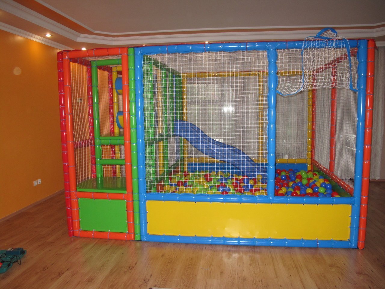kaydirakli-top-havuzu-1.jpg Kaydıraklı Top Havuzu - Görsel 1